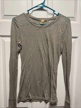 BKE Women's Long Sleeve Crewneck Top in Olive